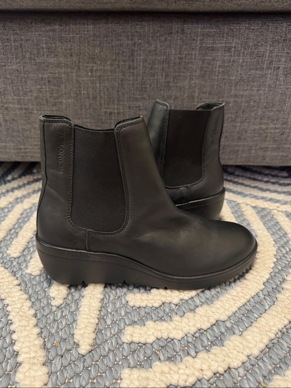 FLY London Black Chelsea Ankle Boots Wedge Platform Leather Size 37 EU / 6.5-7